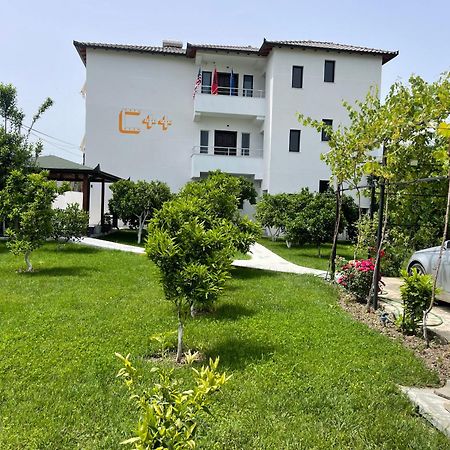 Hotel Vila C Plus Plus Berat Luaran gambar